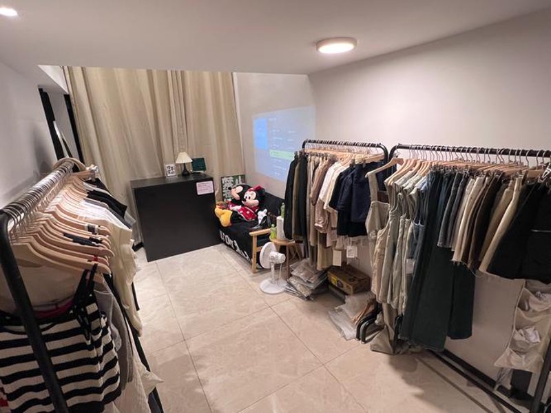 汇川区服装店：走进时尚前沿的新窗口